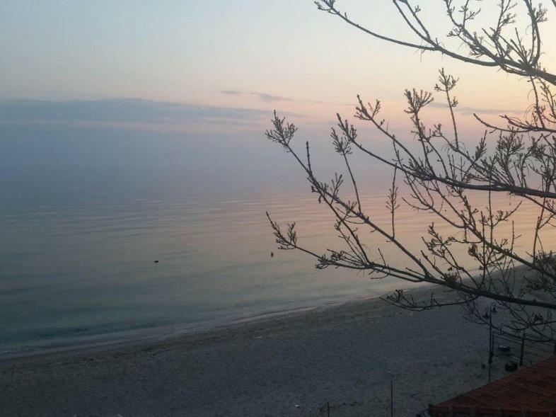 Diamond City Resort Hotel Büyükçekmece Buitenkant foto