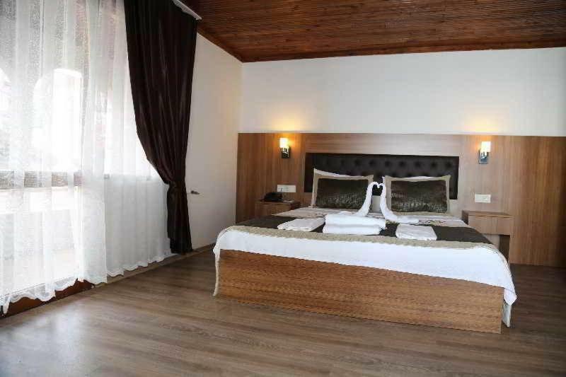 Diamond City Resort Hotel Büyükçekmece Buitenkant foto