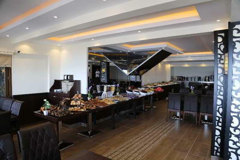 Diamond City Resort Hotel Büyükçekmece Buitenkant foto