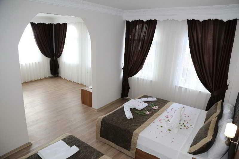 Diamond City Resort Hotel Büyükçekmece Buitenkant foto
