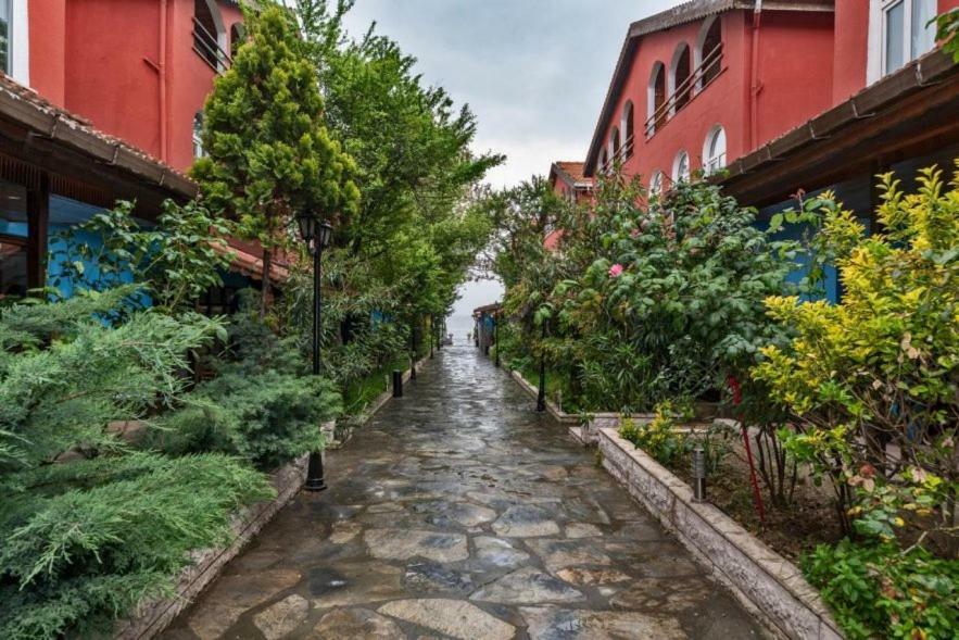 Diamond City Resort Hotel Büyükçekmece Buitenkant foto
